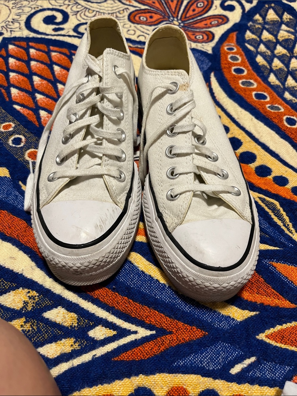 Converse White Low-Top platform Canvas Sneakers
